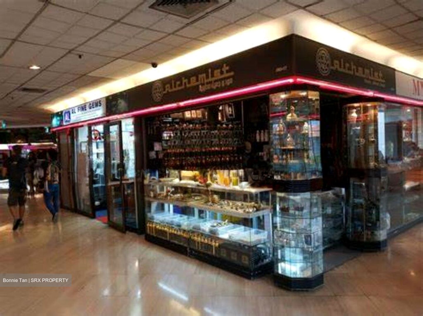 The Golden Landmark (D7), Retail #511721151